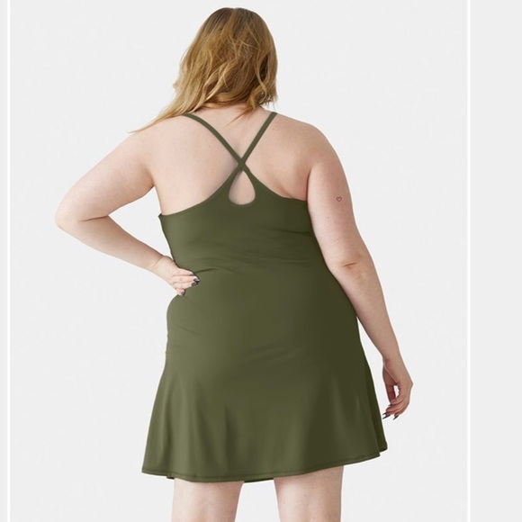 Halara Softlyzero Plus Backless 2-in-1 Easy Peezy Athletic dress - Picture 2 of 5